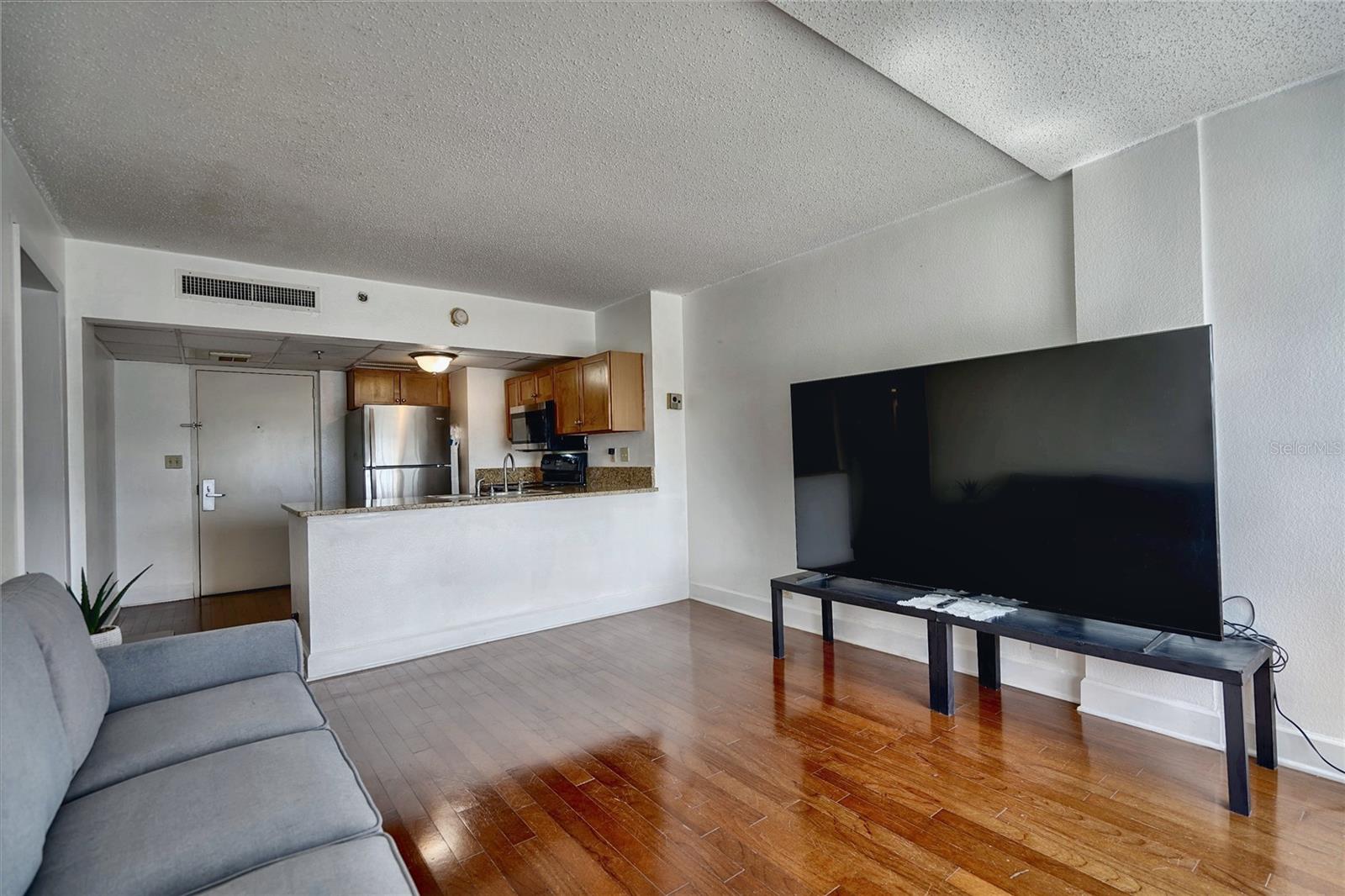 151 E WASHINGTON STREET 525