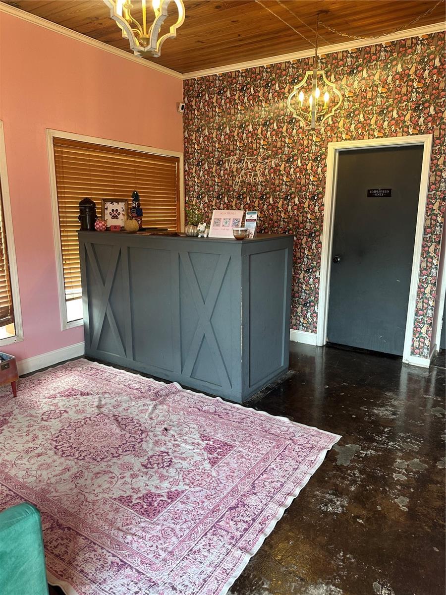 CLEVELAND HEIGHTS - Commercial Sale