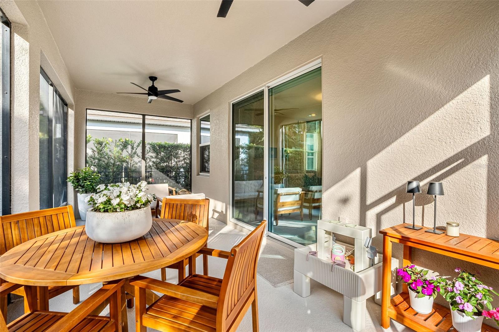 HAWKS CREST - Residential