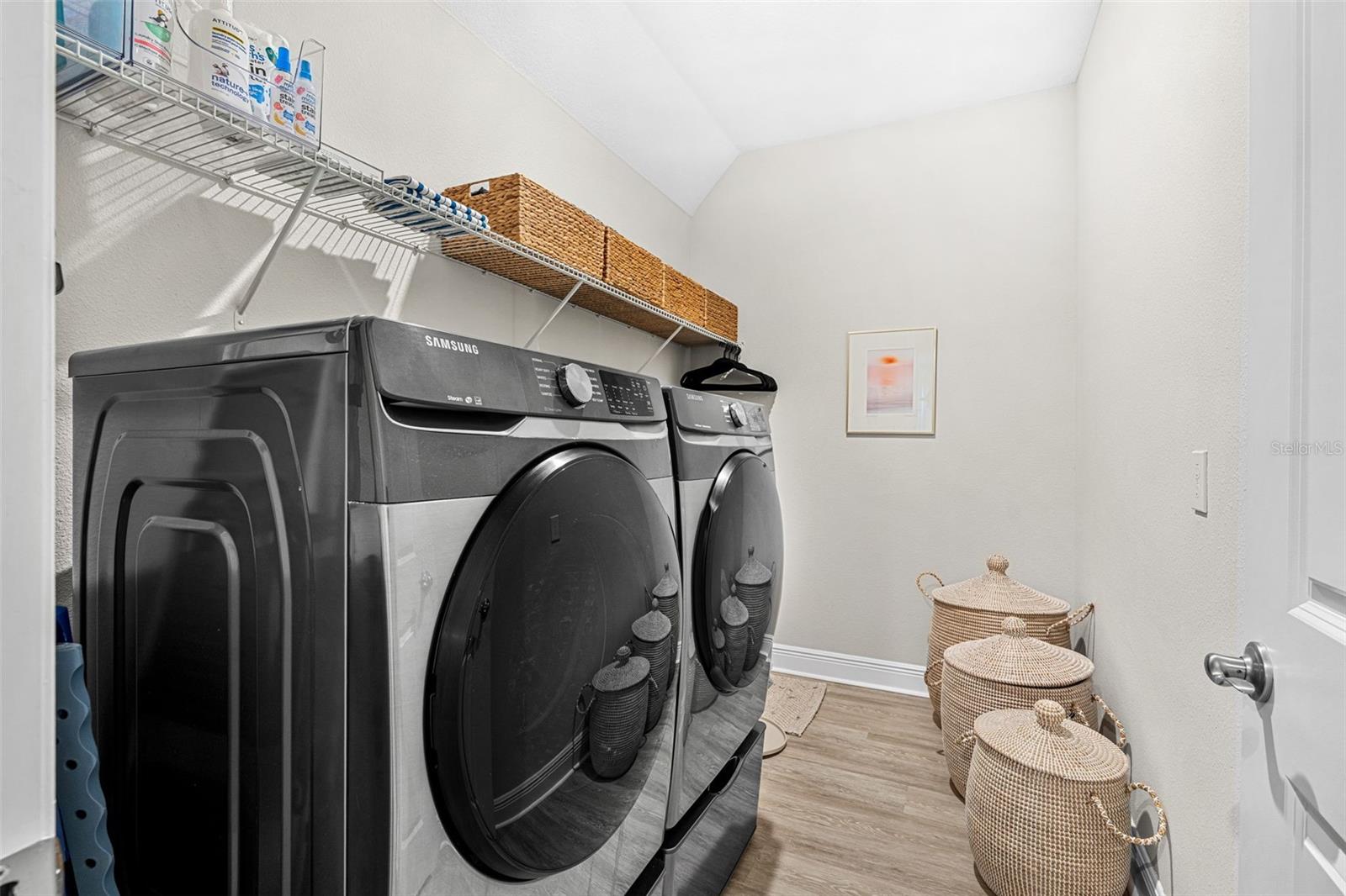 HAWKS CREST - Residential