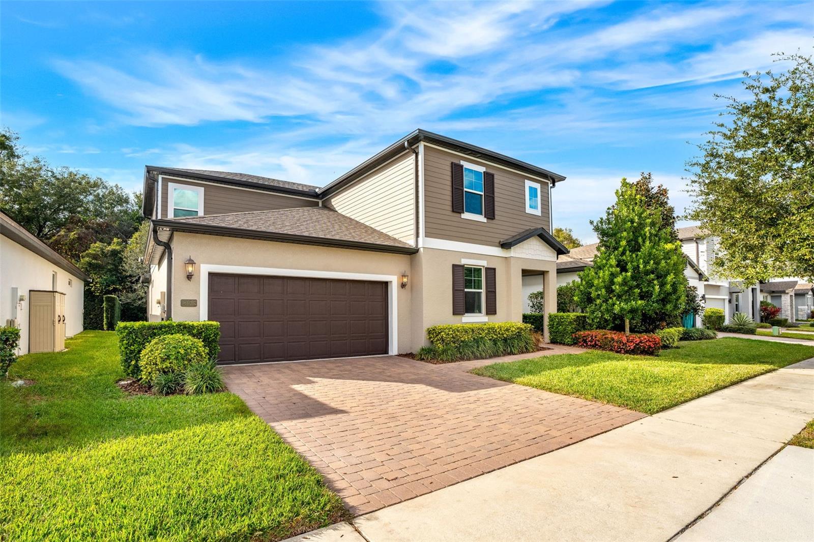 HAWKS CREST - Residential