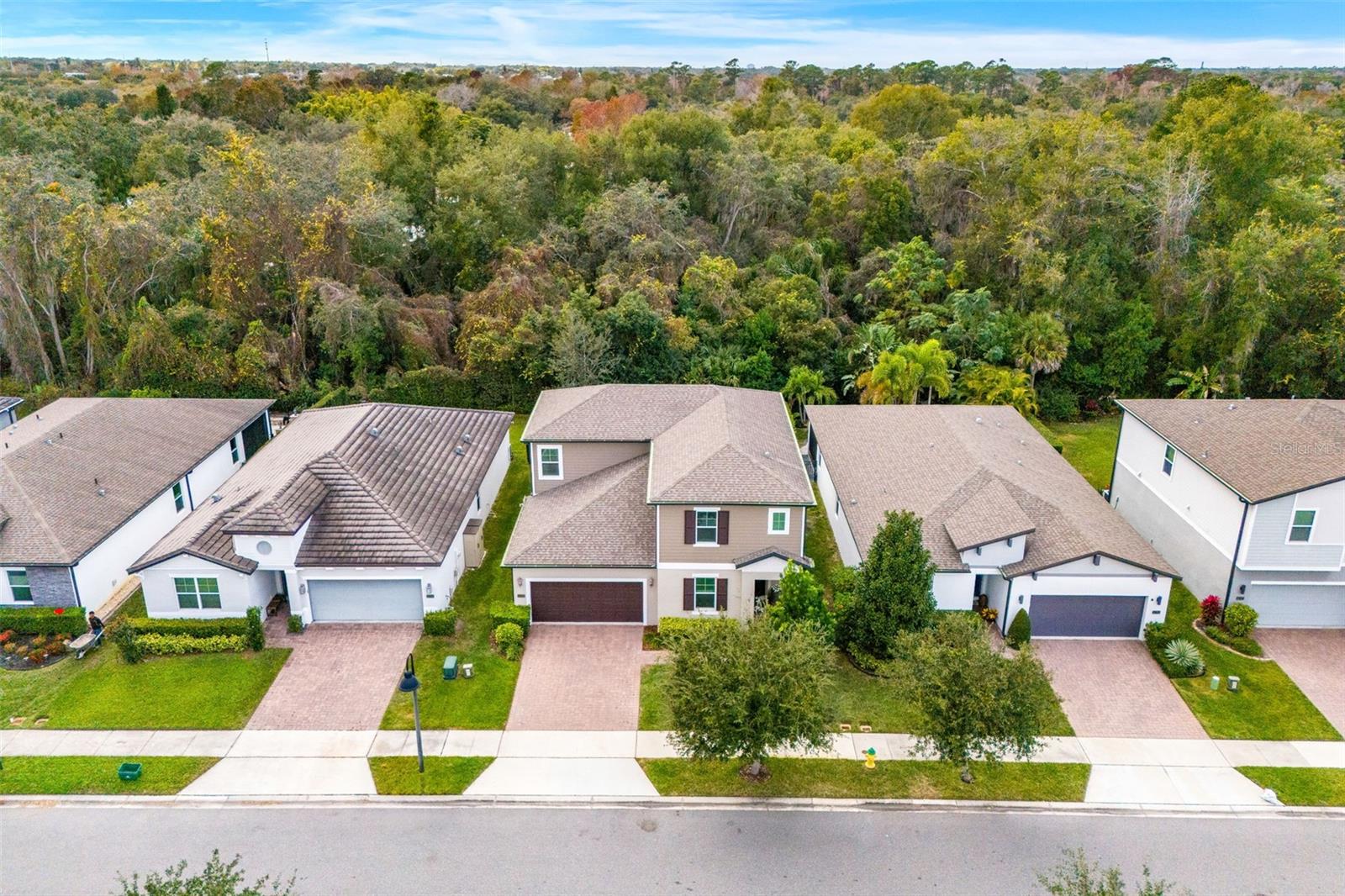 HAWKS CREST - Residential