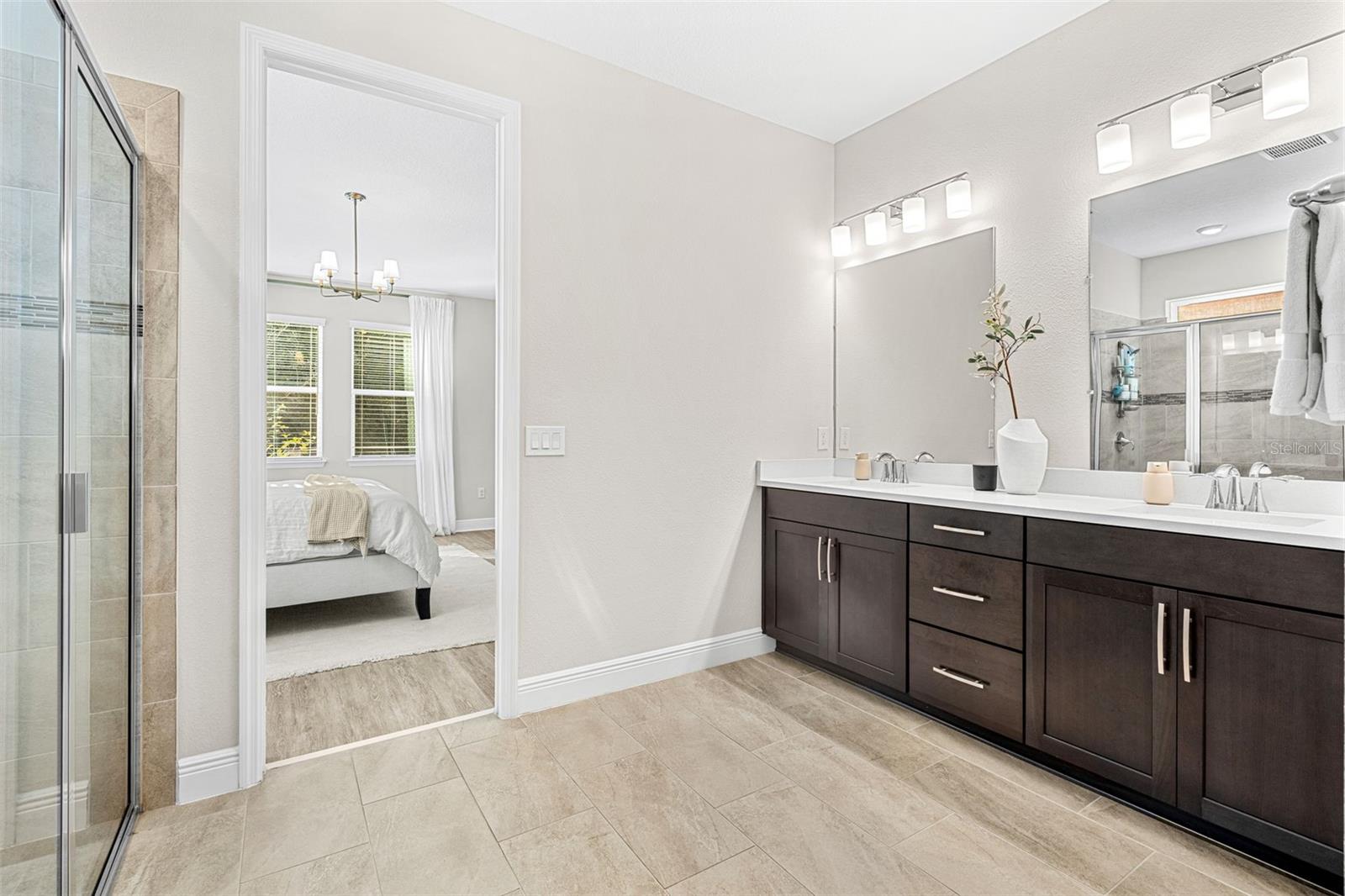 HAWKS CREST - Residential