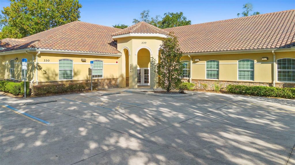 Photo of 330 Harbour Isle Way #1040, Longwood, FL 32750 (MLS # O6356444)