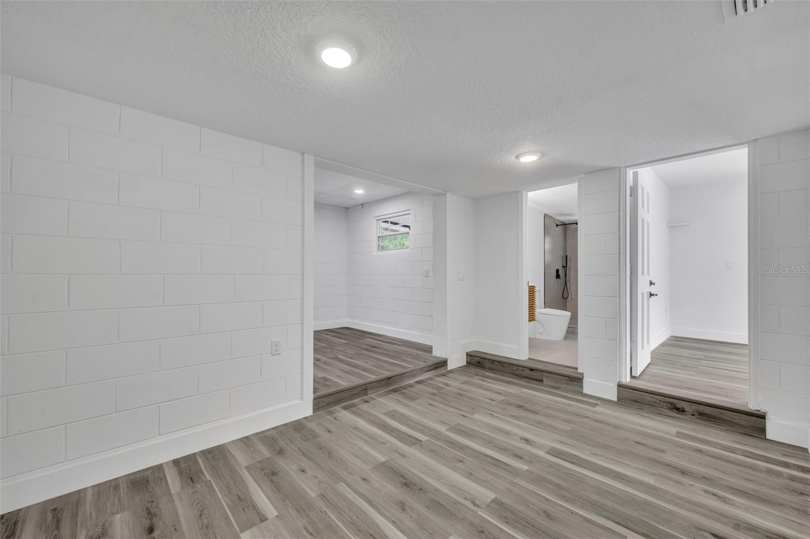 WINTER PARK ESTATES - Residential