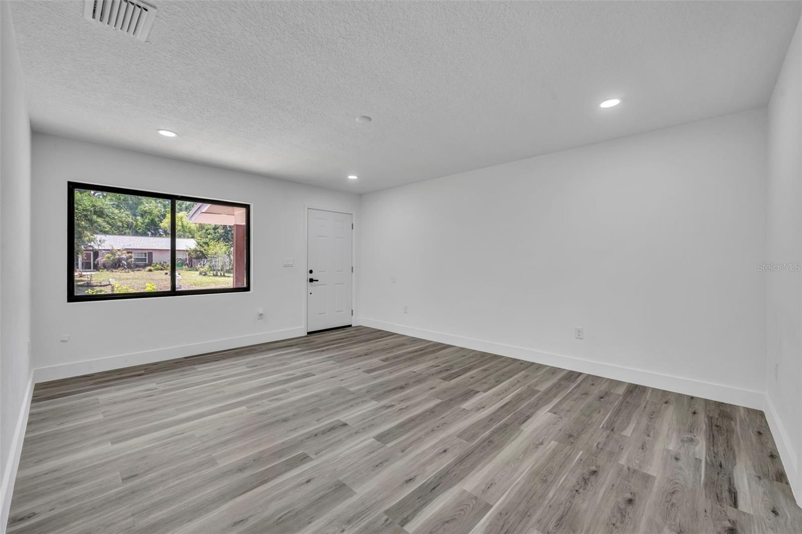 WINTER PARK ESTATES - Residential