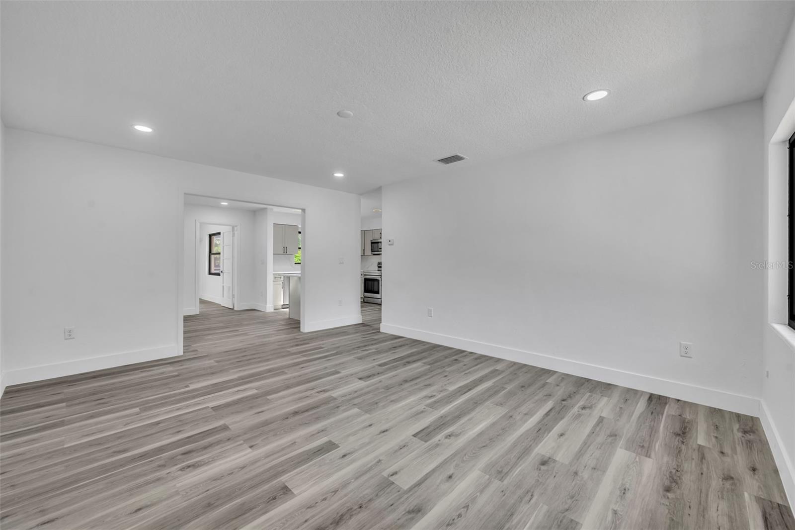 WINTER PARK ESTATES - Residential