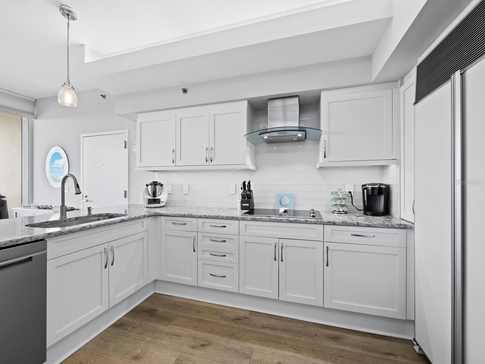 GRAND BAY 2 - Residential