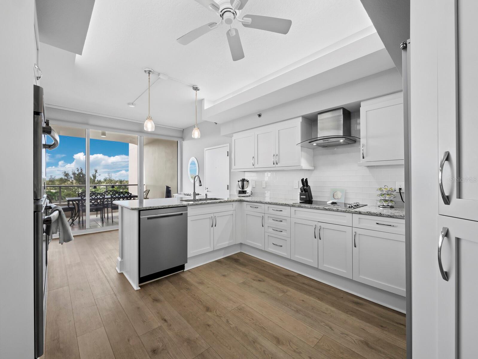 GRAND BAY 2 - Residential