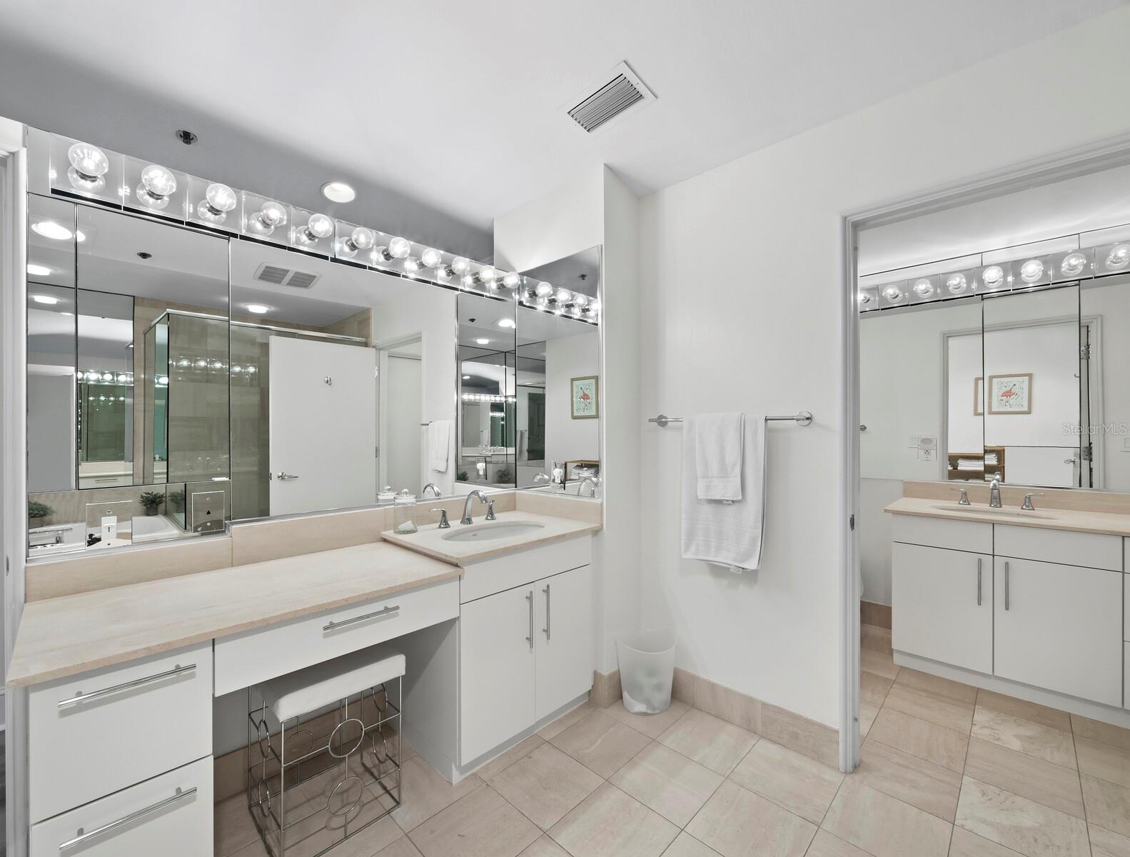 GRAND BAY 2 - Residential