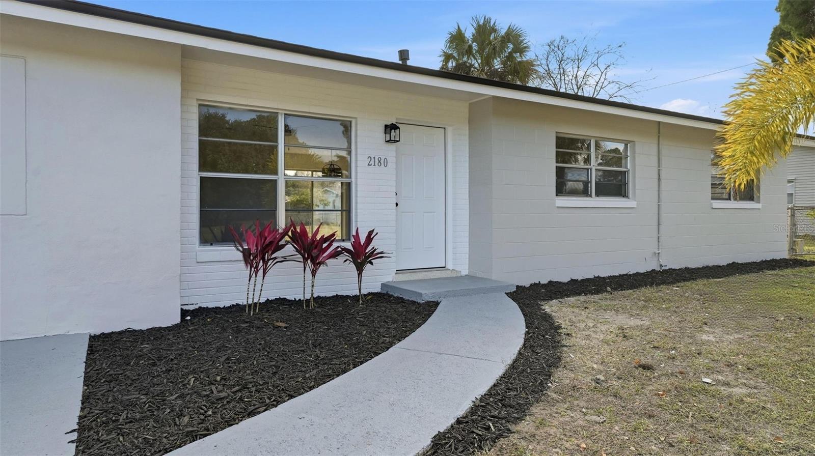 WHISPERING HILLS COUNTRY CLUB ESTATES SEC 04 - Residential