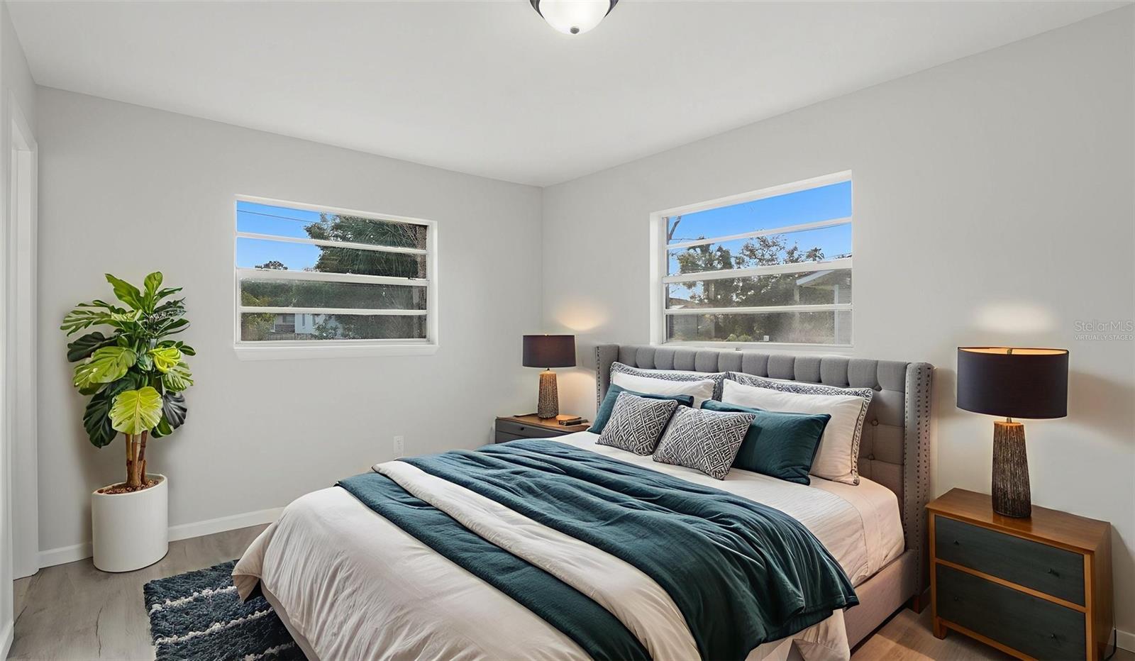 WHISPERING HILLS COUNTRY CLUB ESTATES SEC 04 - Residential