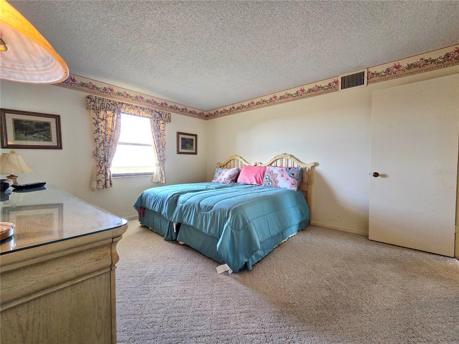 YOUNG & METZNER REALTY CO RESUBX - Residential