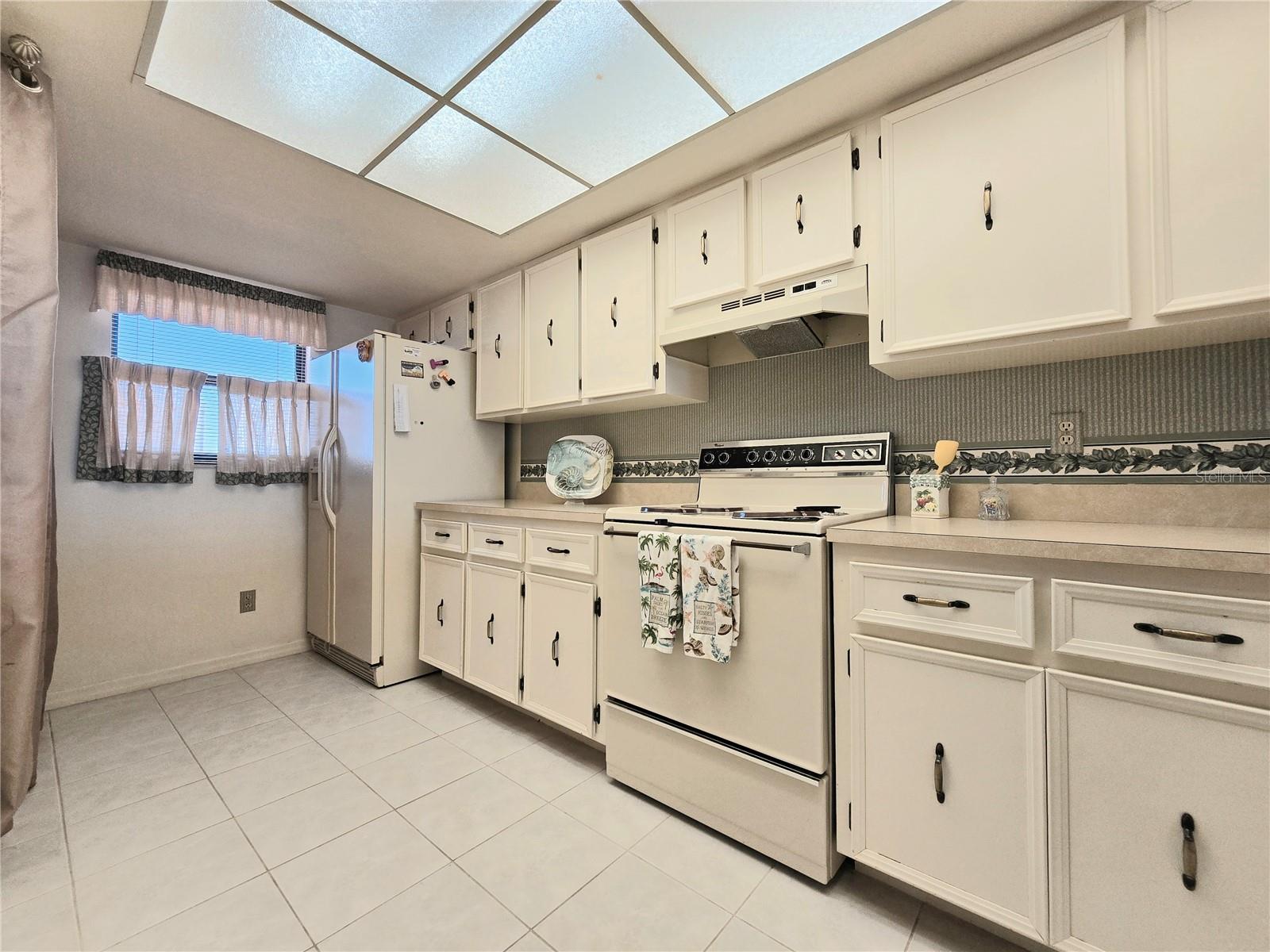 YOUNG & METZNER REALTY CO RESUBX - Residential