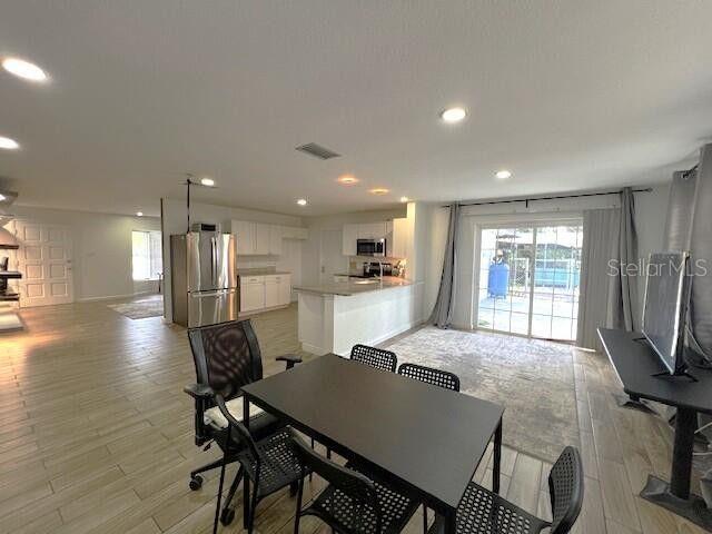 WALK IN WATER LAKE ESTATES PH 01 - Residential Lease