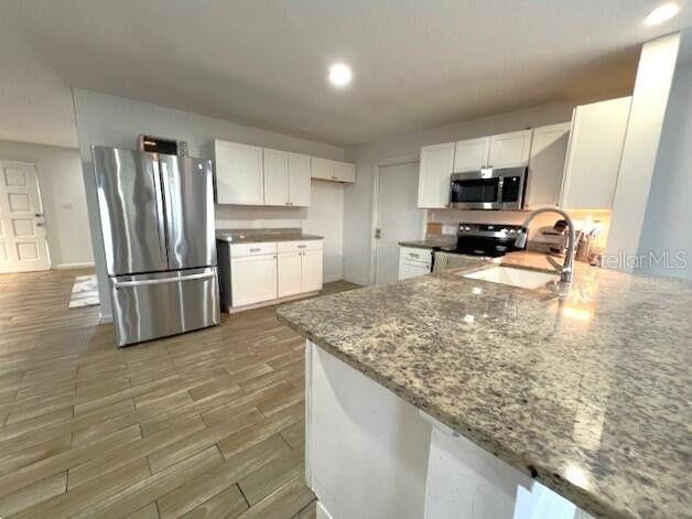 WALK IN WATER LAKE ESTATES PH 01 - Residential Lease