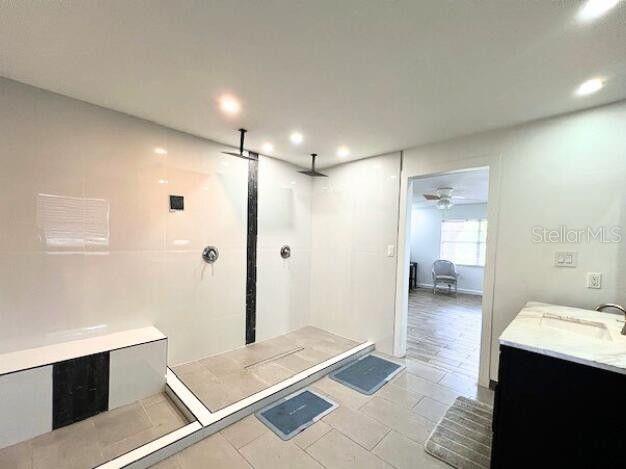 WALK IN WATER LAKE ESTATES PH 01 - Residential Lease