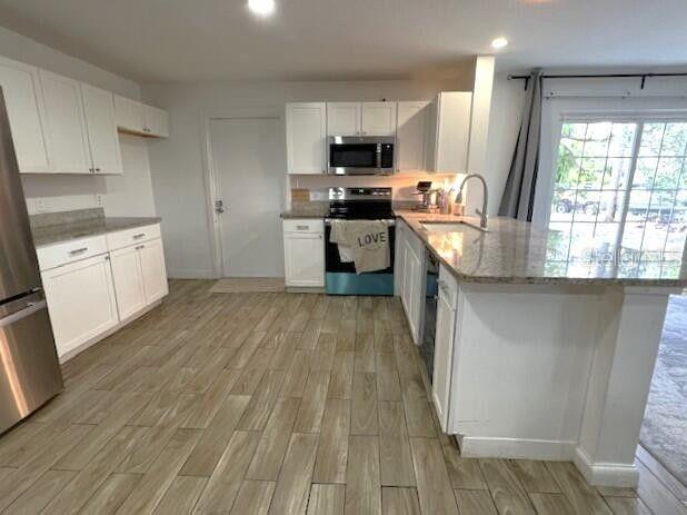 WALK IN WATER LAKE ESTATES PH 01 - Residential Lease