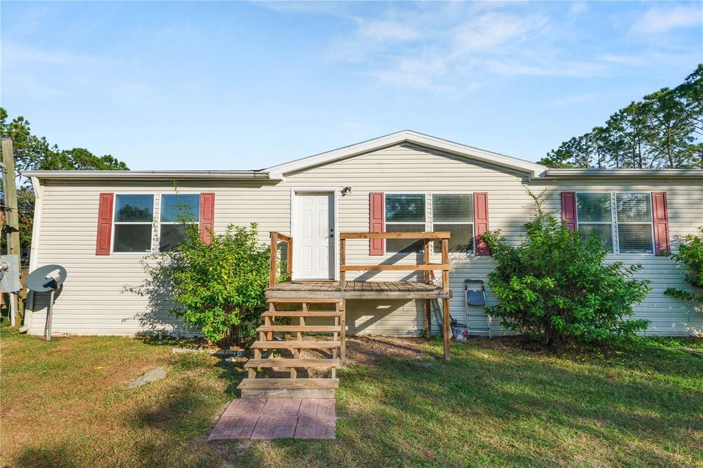 Photo of 11516 Tuten Loop, Lithia, FL 33547 (MLS # L4957835)