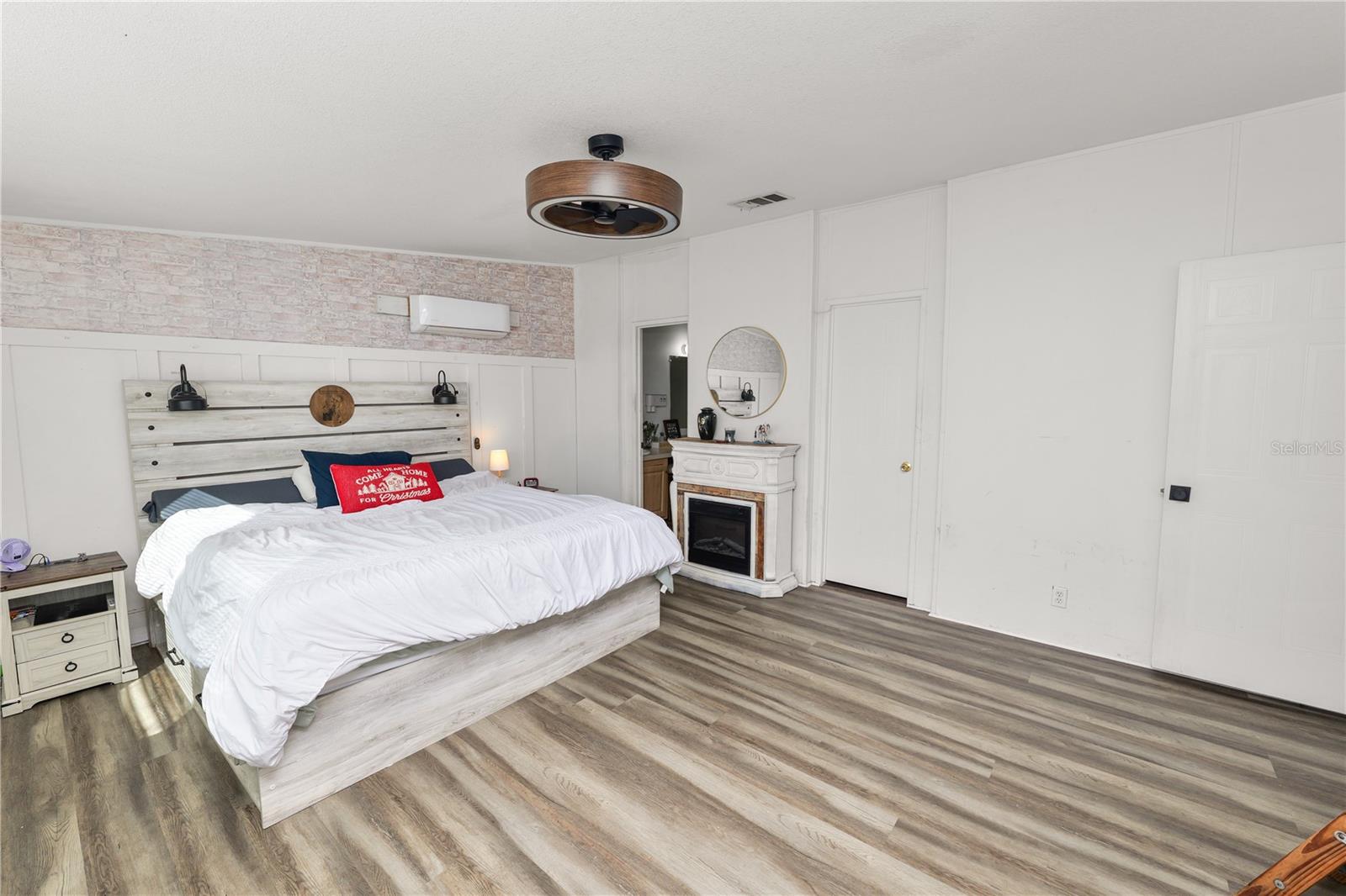 HUNTERS HILL - Residential