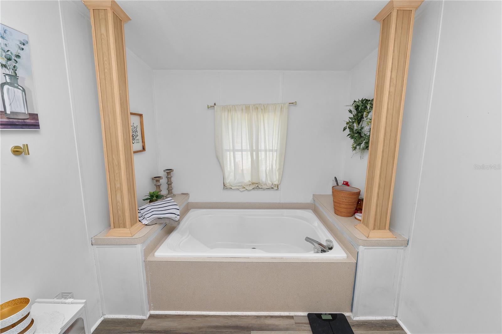 HUNTERS HILL - Residential