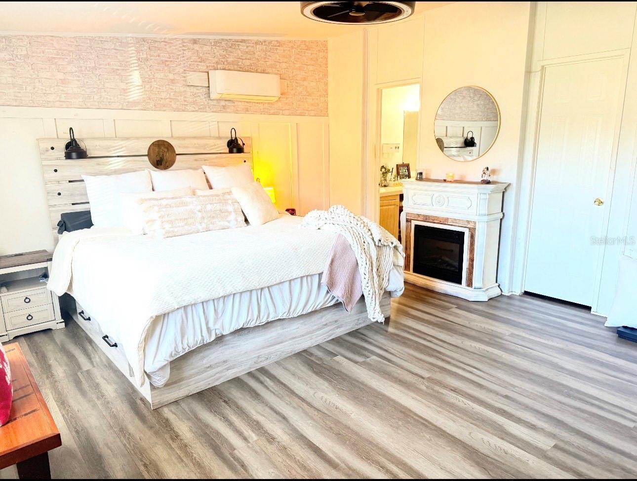 HUNTERS HILL - Residential