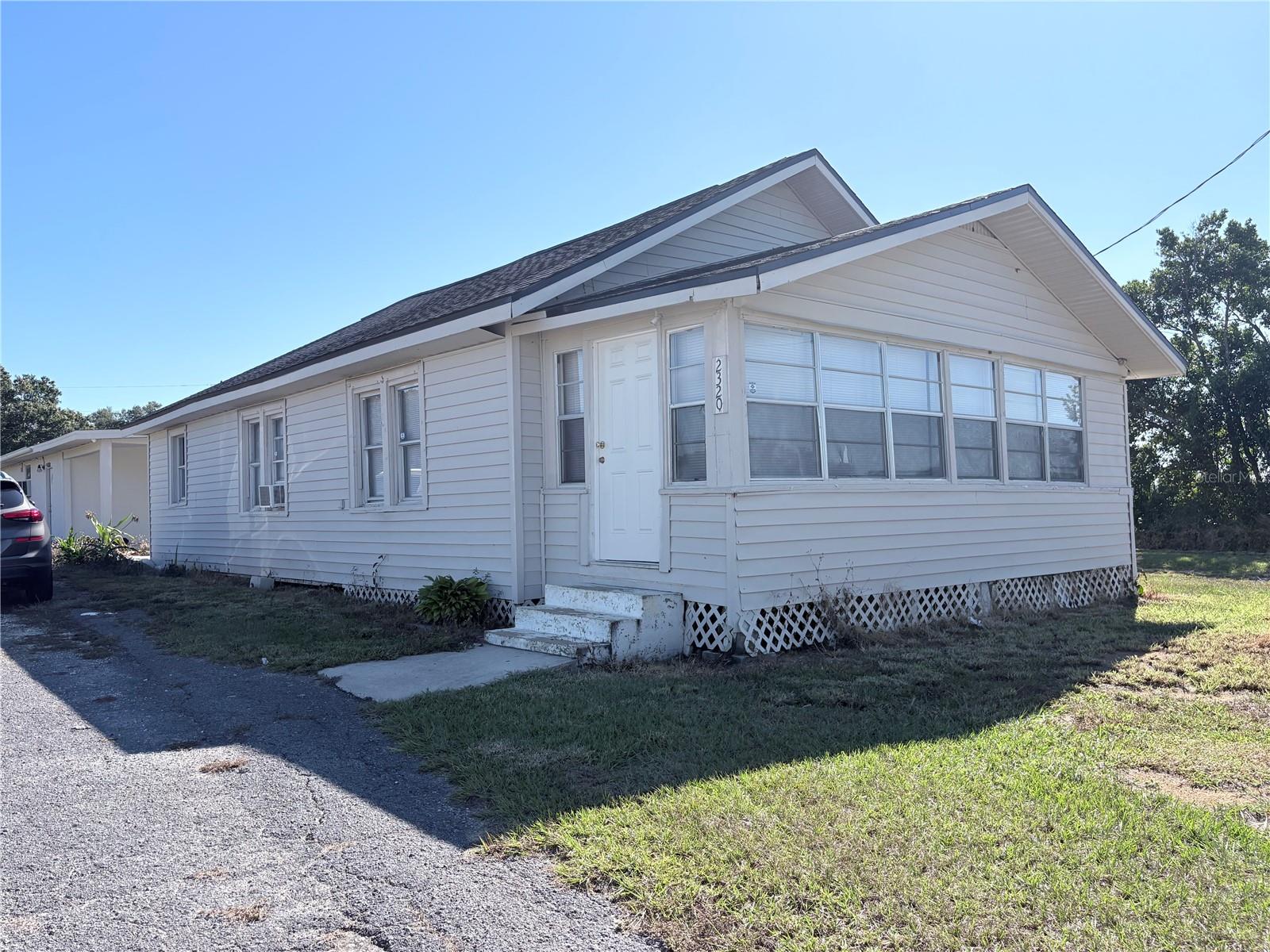 SUN CREST SUB - Residential Lease