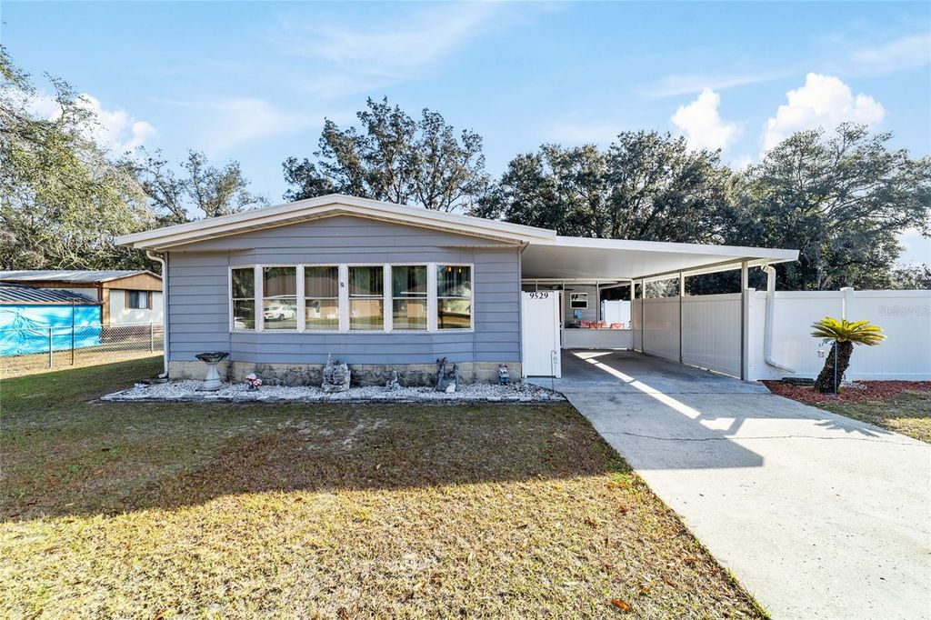 Photo of 9529 SW 30th Terrace, Ocala, FL 34476 (MLS # OM710667)