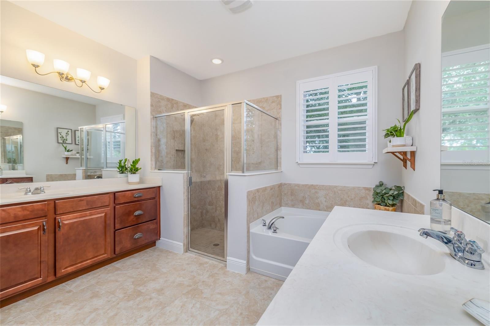 VICTORIA PARK INC 5 NW / VICTORIA TRAILS - Residential