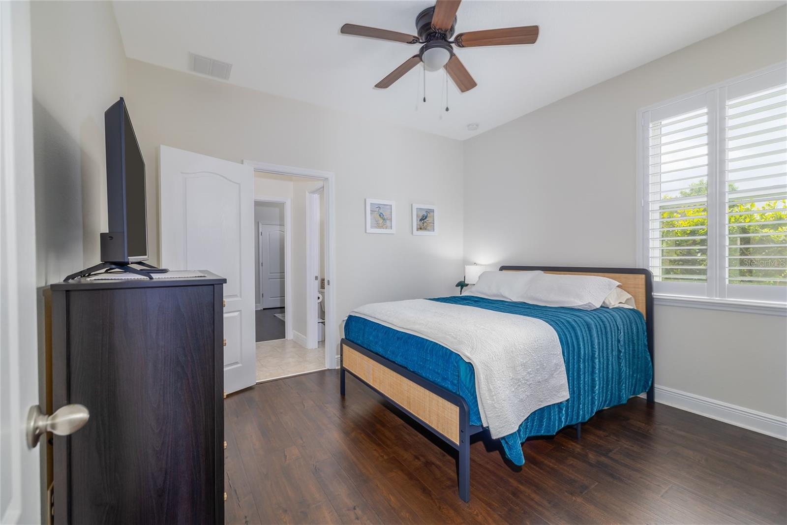 VICTORIA PARK INC 5 NW / VICTORIA TRAILS - Residential