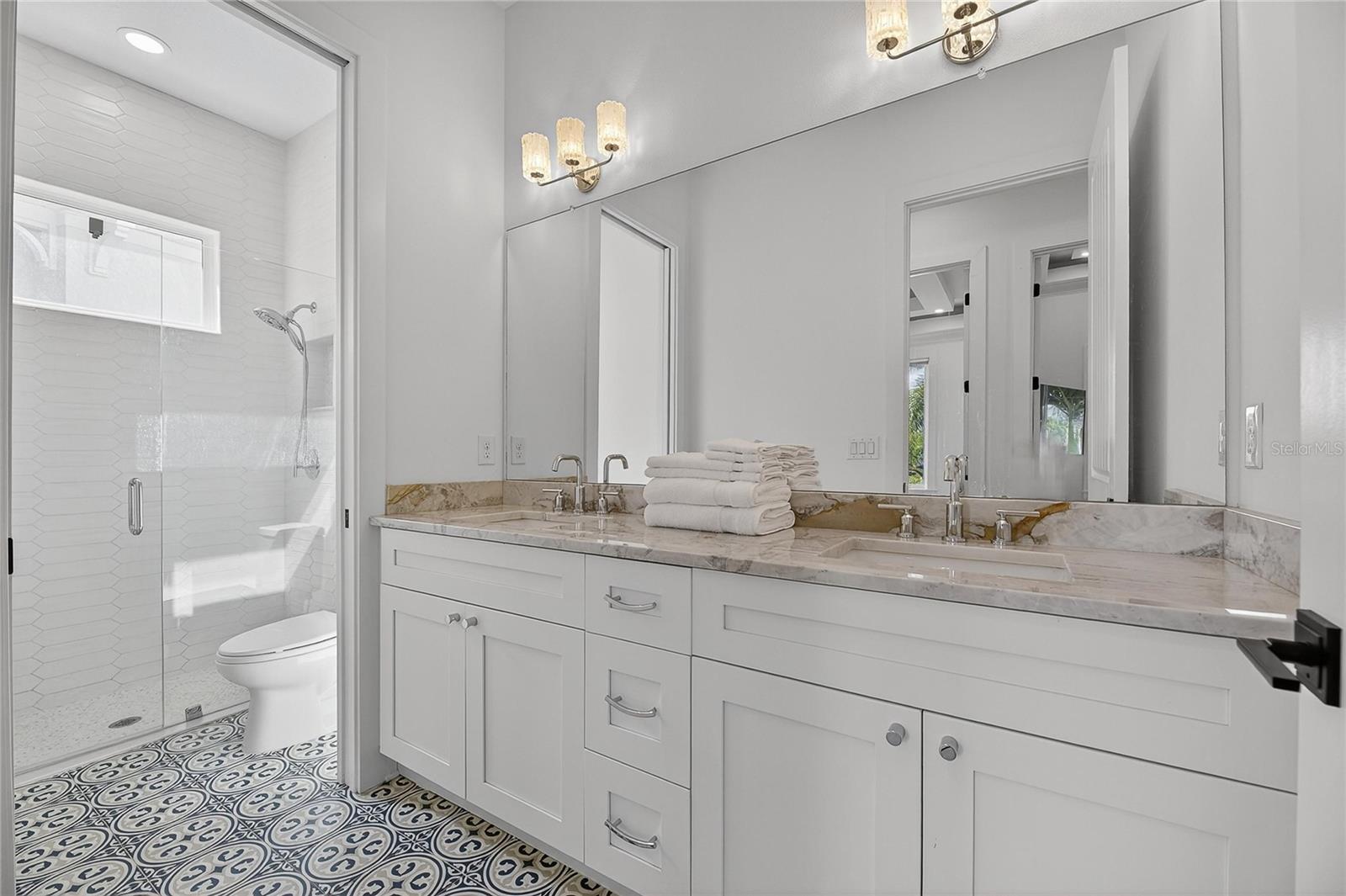 MIRABAY PH 2A-3 - Residential