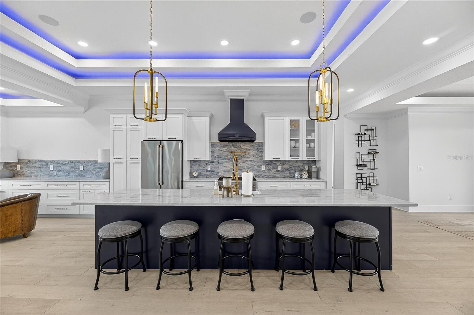 MIRABAY PH 2A-3 - Residential