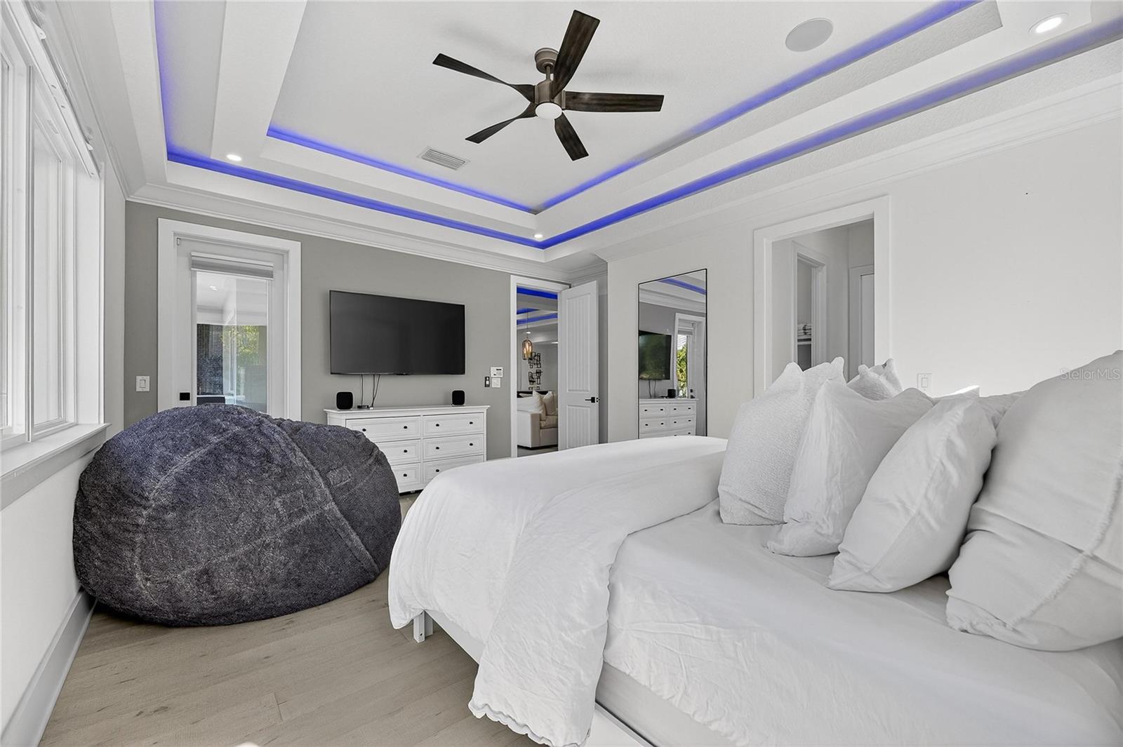 MIRABAY PH 2A-3 - Residential