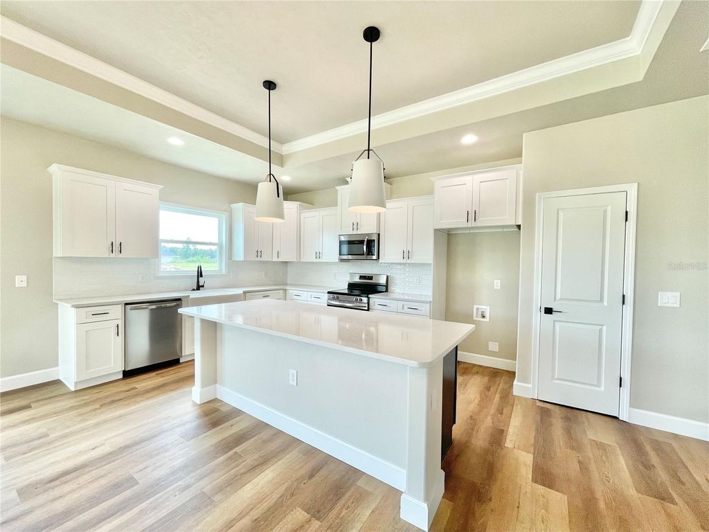 Photo of 1021 SW 67th Way, Gainesville, FL 32607 (MLS # GC531859)