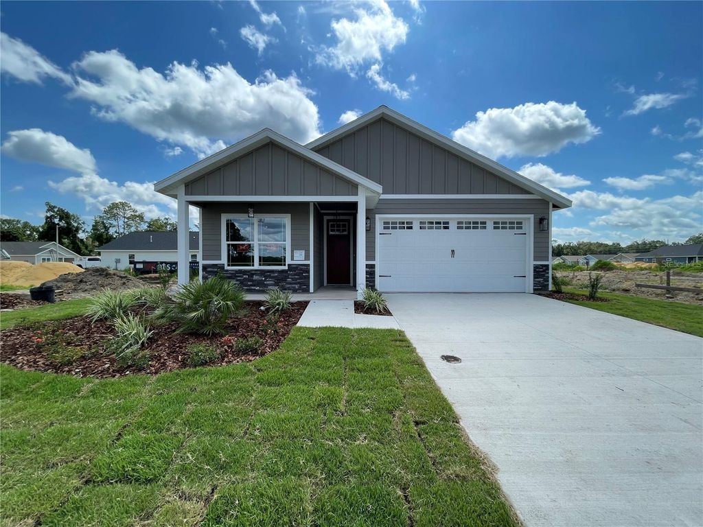 Photo of 1021 SW 67th Way, Gainesville, FL 32607 (MLS # GC531859)