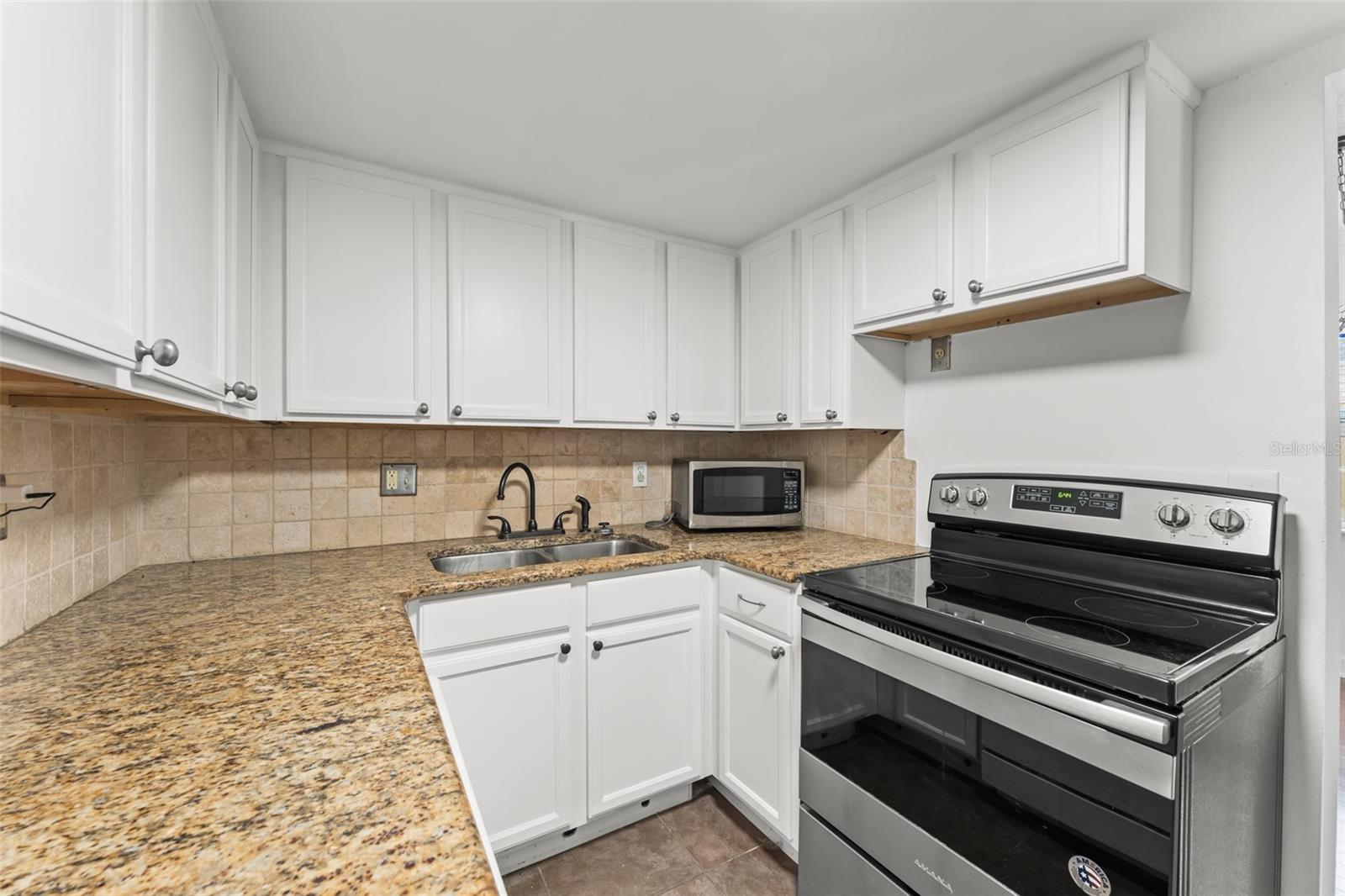 225 LEWFIELD CIRCLE 225