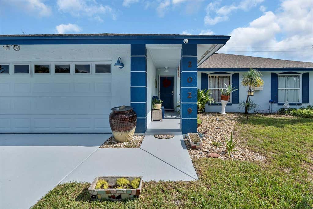 Photo of 2029 Allspice Avenue, Orlando, FL 32837 (MLS # O6428358)