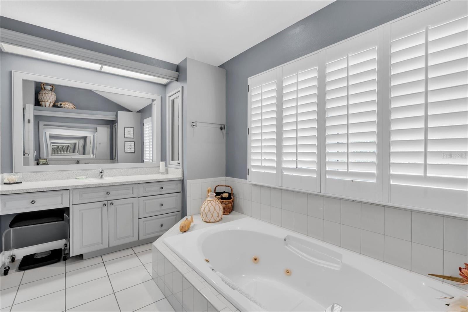 TRINITY OAKS SOUTH - Residential