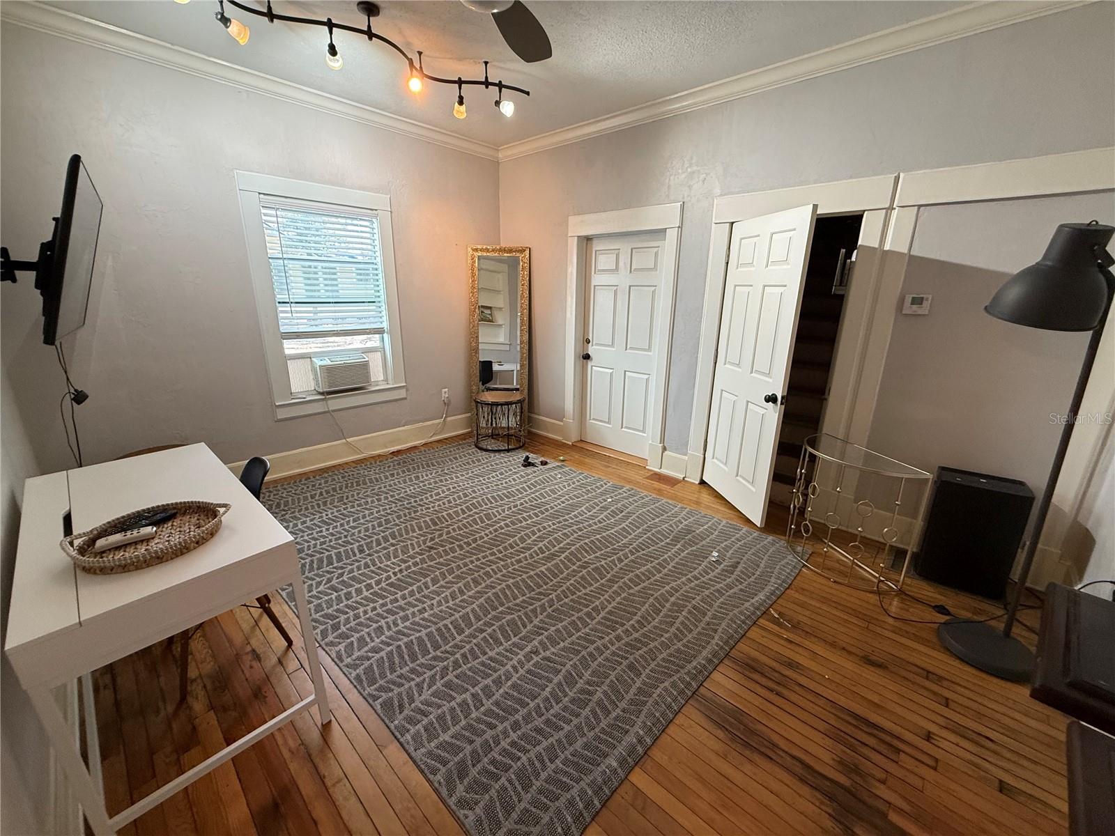 GAINESVILLE DOIG & ROBERTSON ADD - Residential Lease