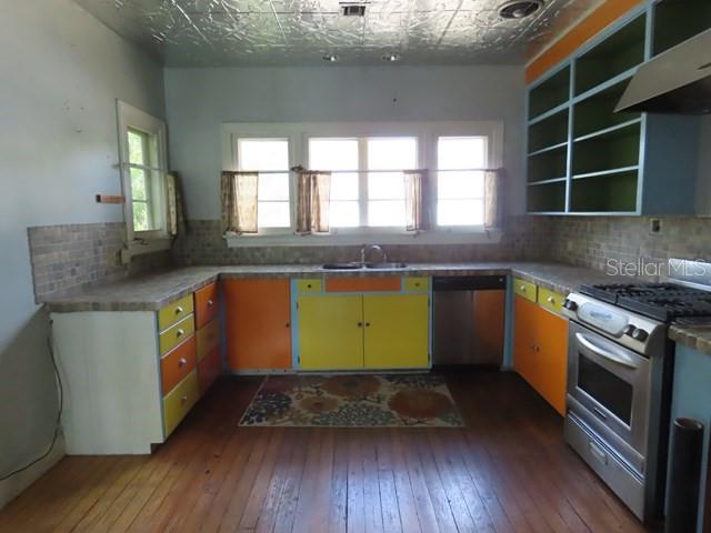 RIVERVIEW CONTINUED - Residential