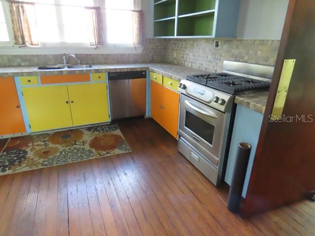 RIVERVIEW CONTINUED - Residential