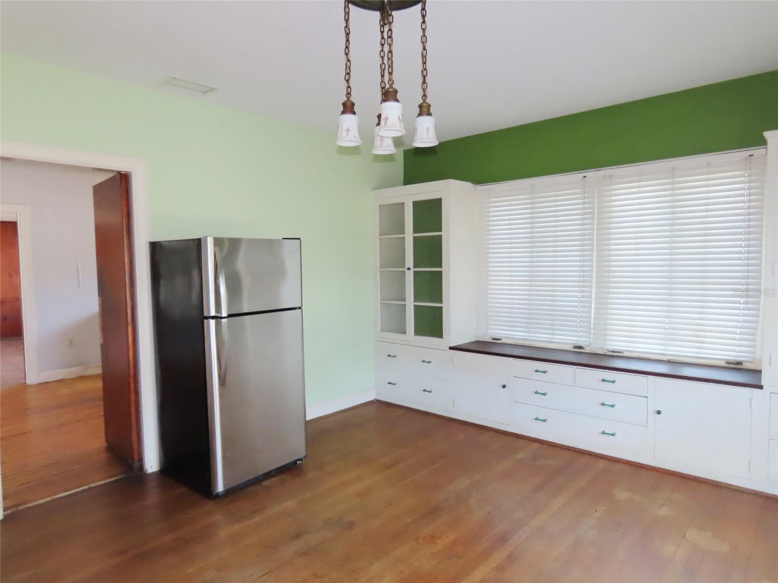 RIVERVIEW CONTINUED - Residential
