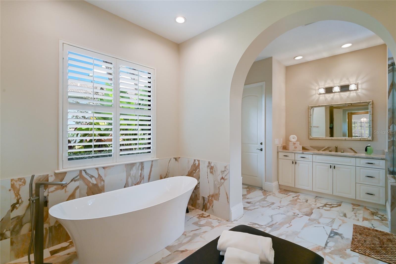 LAKEWOOD RANCH COUNTRY CLUB - Residential