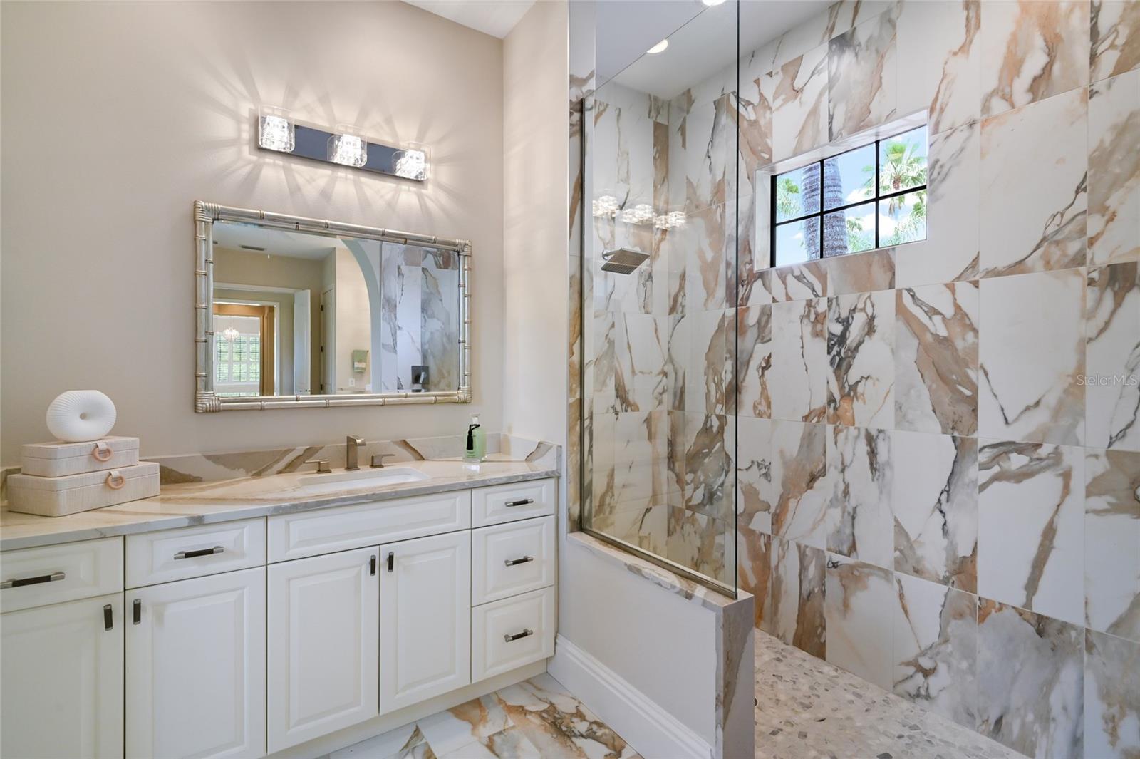 LAKEWOOD RANCH COUNTRY CLUB - Residential