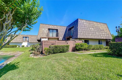 Photo of 15406 E Pond Woods Drive #15406, Tampa, FL 33618 (MLS # TB8515044)