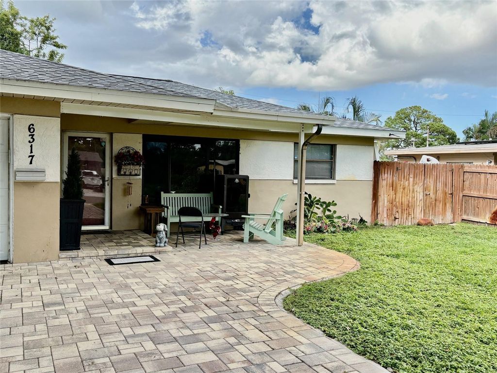 Photo of 6317 18th Avenue N, St Petersburg, FL 33710 (MLS # TB8465752)