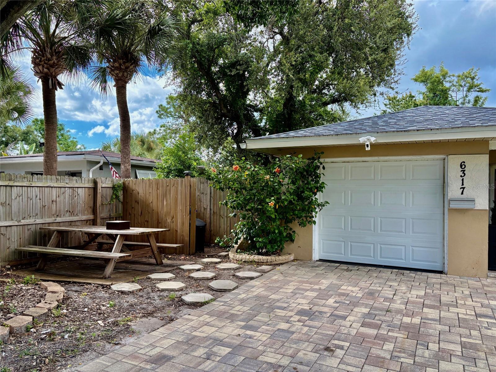 HAMPTON DEV - Residential Lease