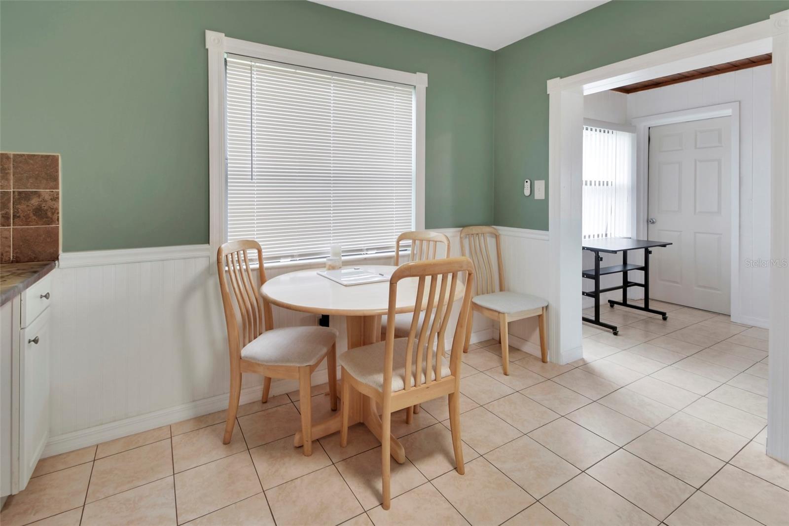 LAKE MARIE ESTATES 04 - Residential