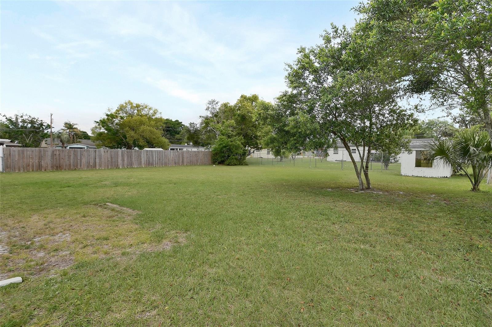 LAKE MARIE ESTATES 04 - Residential