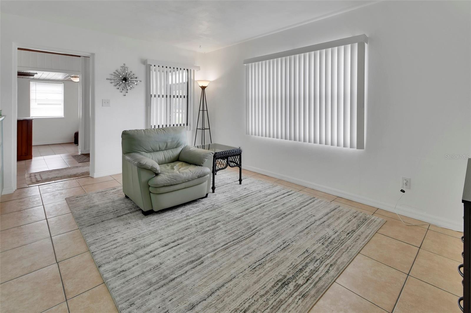 LAKE MARIE ESTATES 04 - Residential